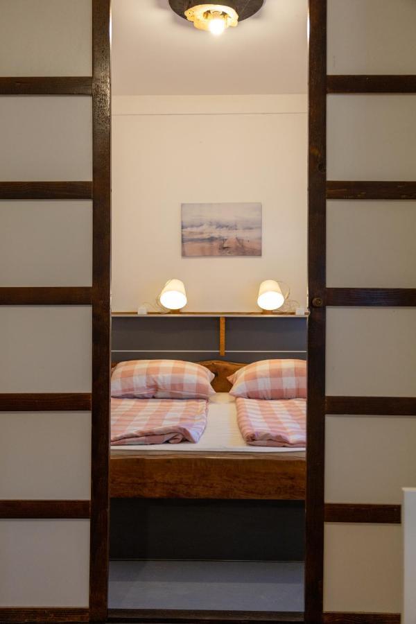 Apartmani Papes คาปรินา ภายนอก รูปภาพ