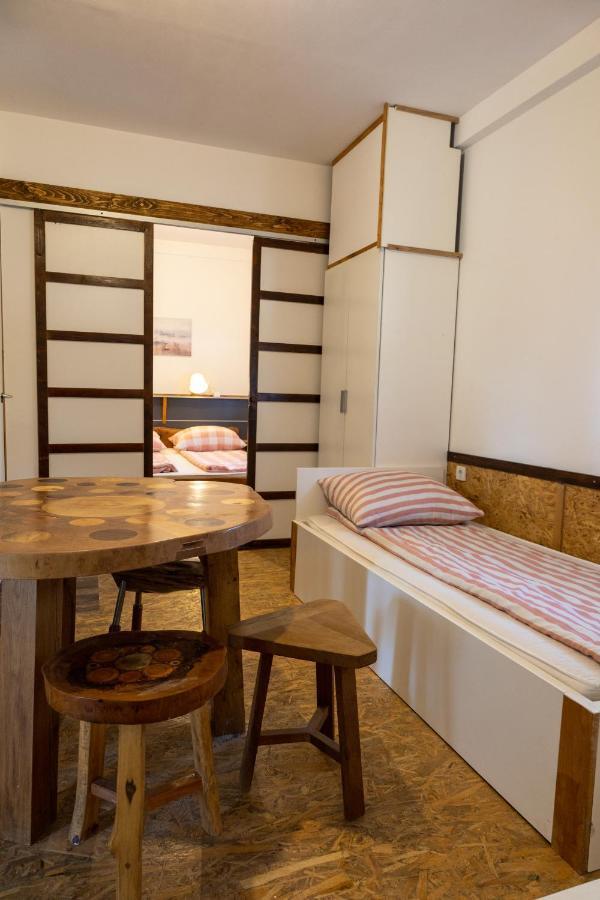 Apartmani Papes คาปรินา ภายนอก รูปภาพ