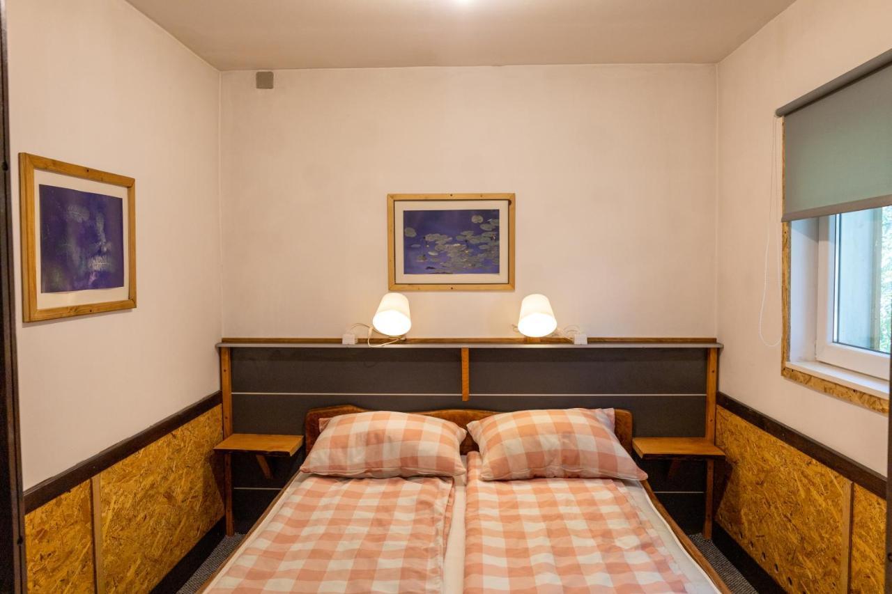 Apartmani Papes คาปรินา ภายนอก รูปภาพ