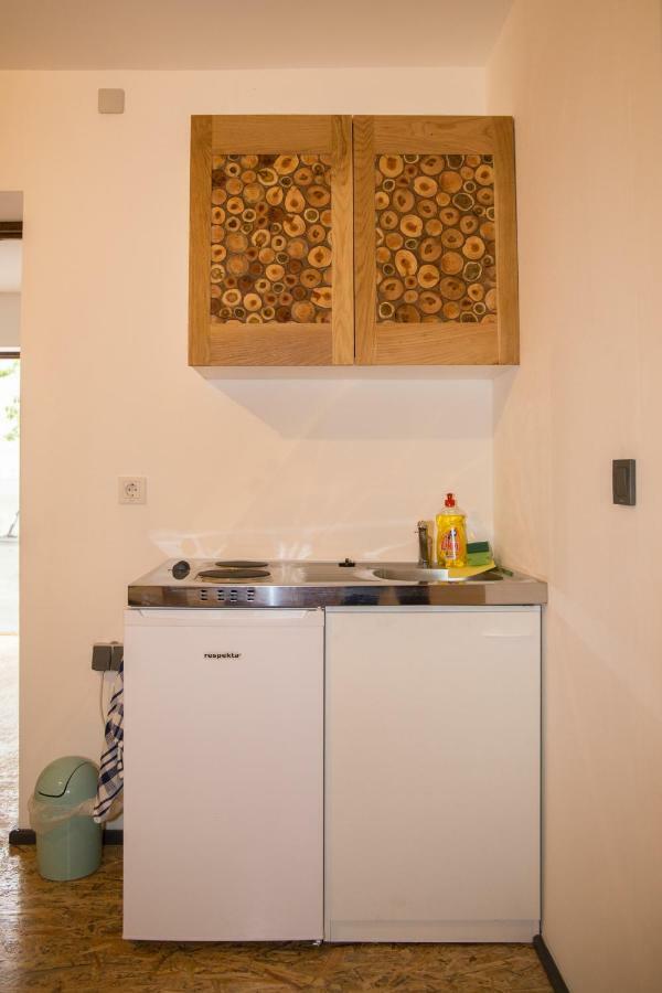 Apartmani Papes คาปรินา ภายนอก รูปภาพ