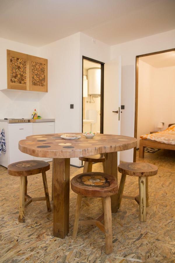 Apartmani Papes คาปรินา ภายนอก รูปภาพ