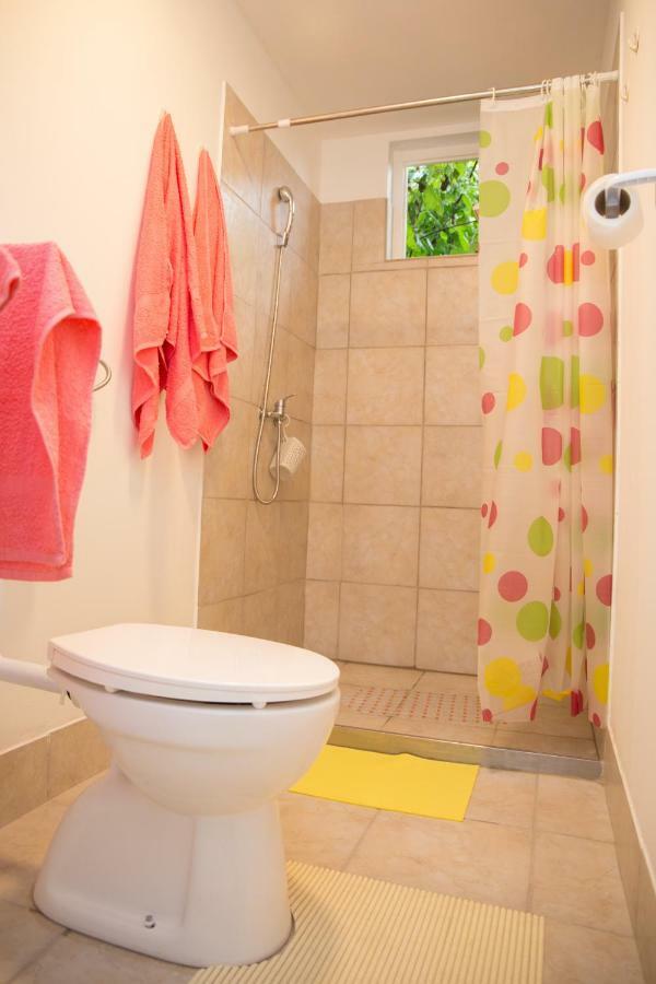 Apartmani Papes คาปรินา ภายนอก รูปภาพ